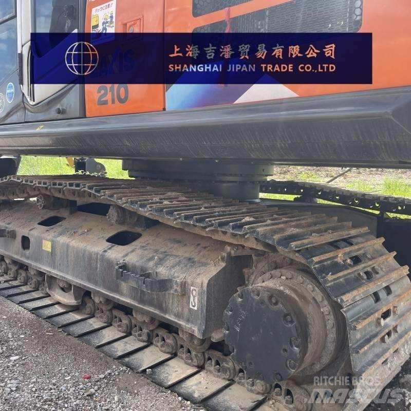 Hitachi ZX 210 Kāpurķēžu ekskavatori