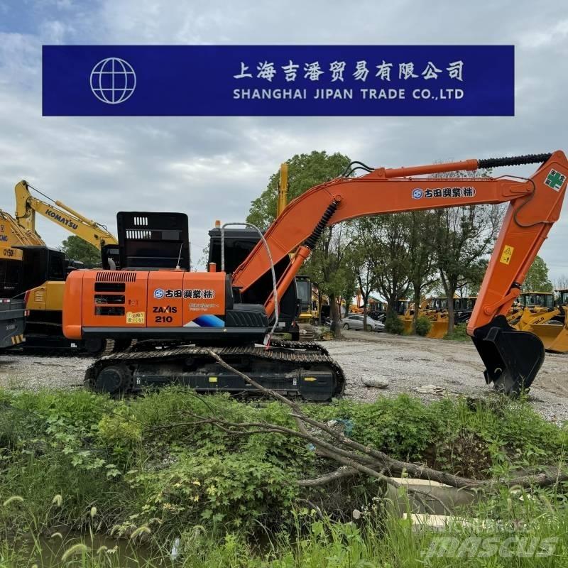 Hitachi ZX 210 Kāpurķēžu ekskavatori