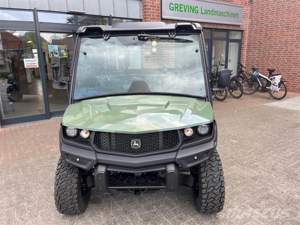 John Deere XUV875M Visurgājēji