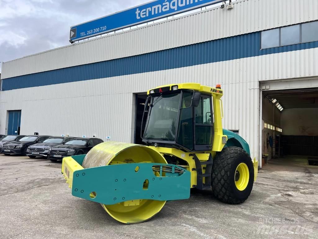 Ammann ASC 130 D Vienvalča grunts veltņi