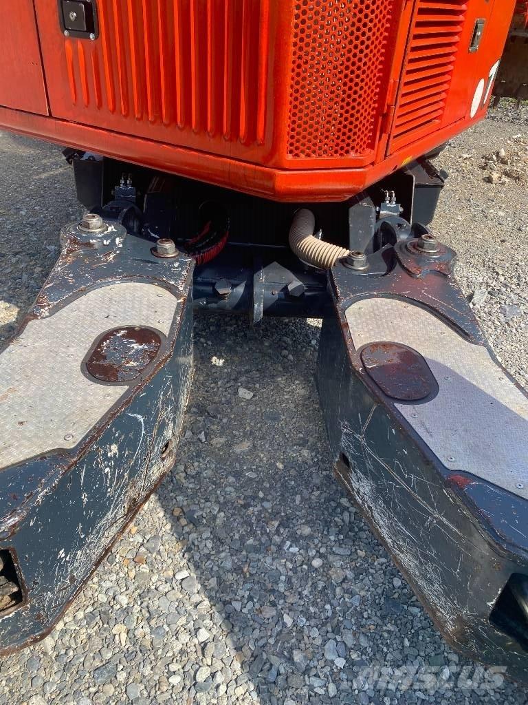 Euromach R75  4X4 Kāpurķēžu ekskavatori