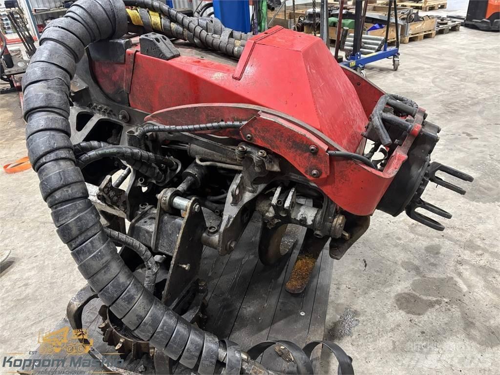 Komatsu C144 Hārvesteru kausi
