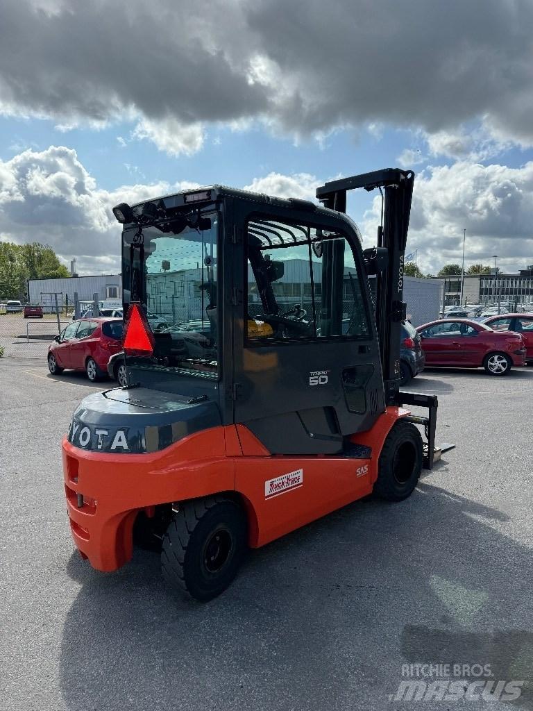 Toyota 8FBMT50 Elektriskie iekrāvēji