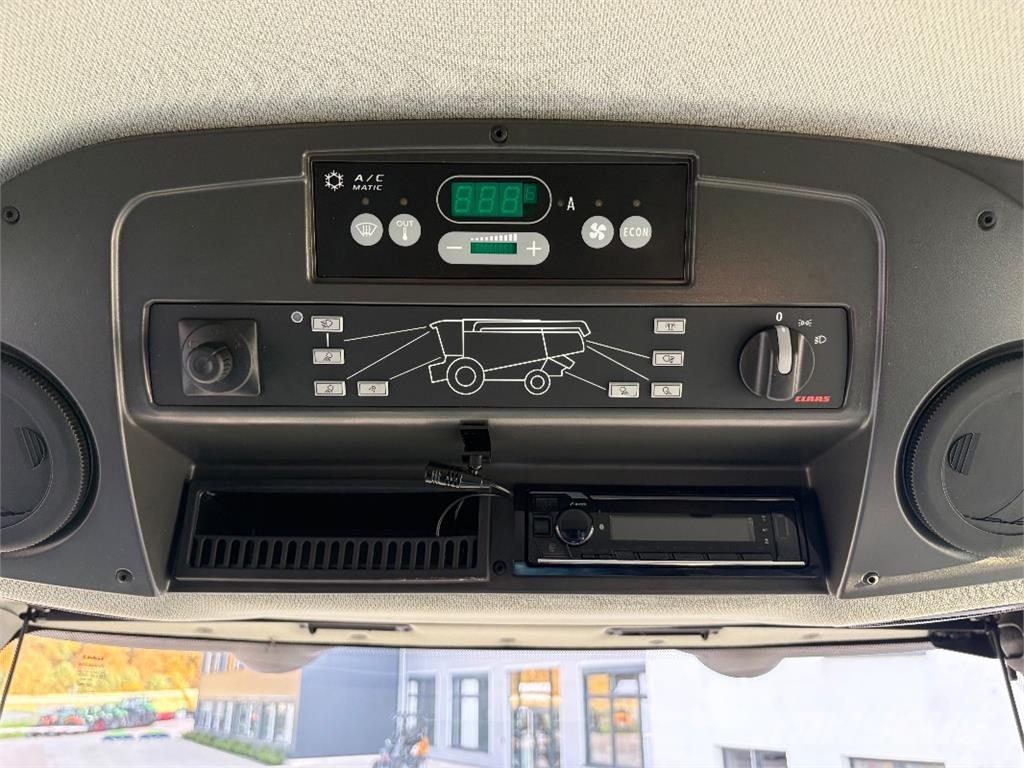 CLAAS LEXION 7500 Ražas novākšanas kombaini