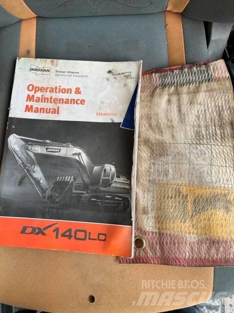 Doosan DX 140 LC Kāpurķēžu ekskavatori
