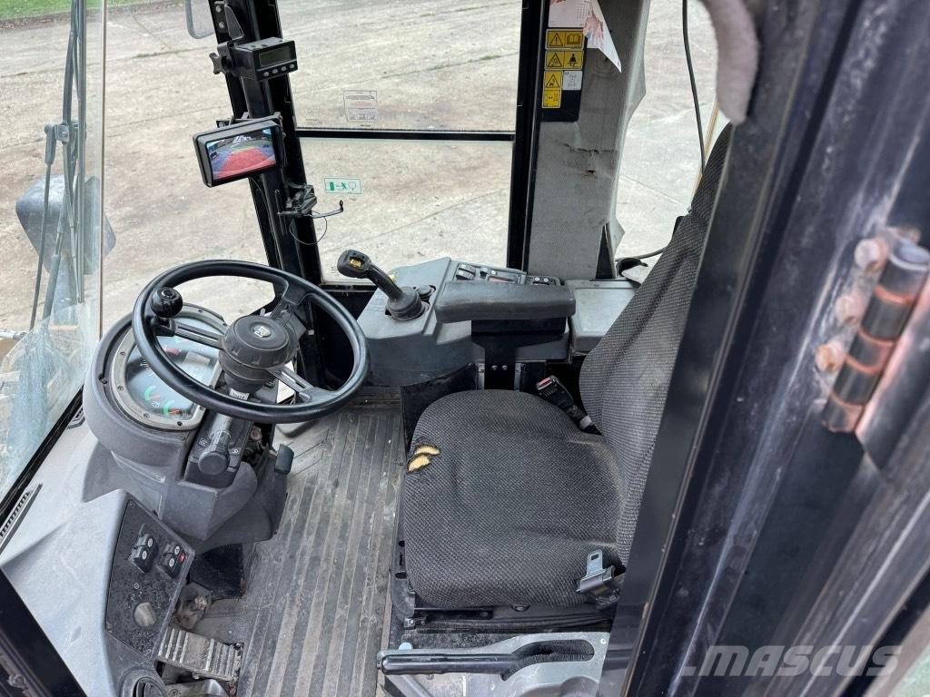 CAT 938 H Iekrāvēji uz riteņiem
