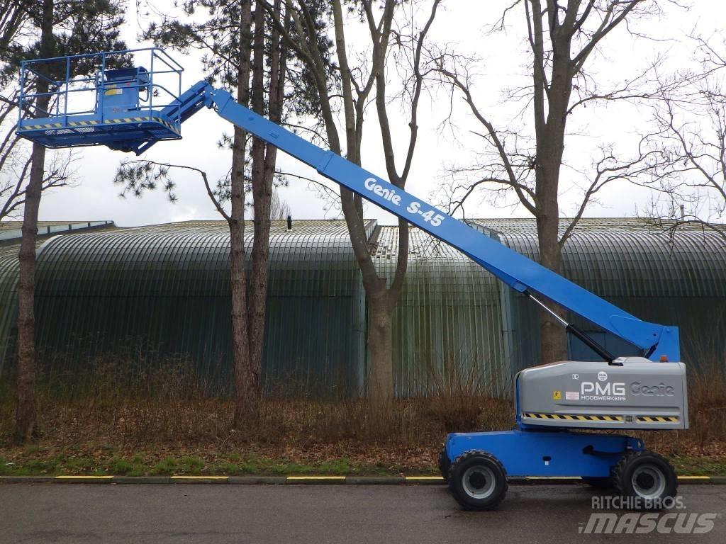 Genie S45 Teleskopiskie pacēlāji