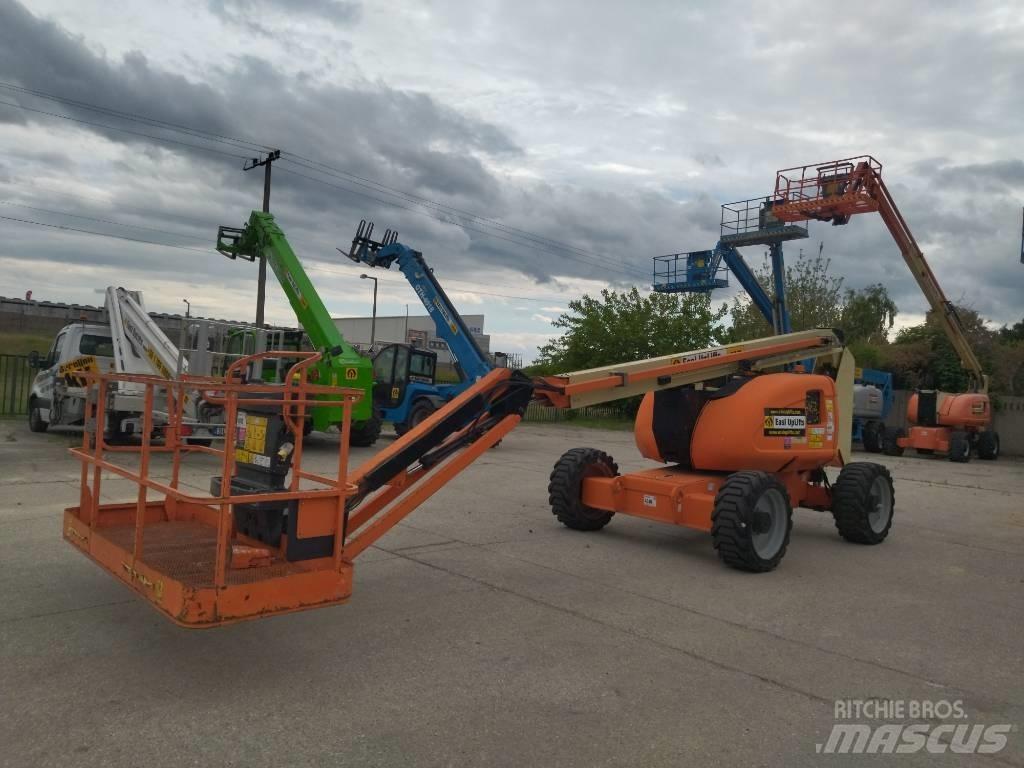 JLG 600 AJ Strēles pacēlāji