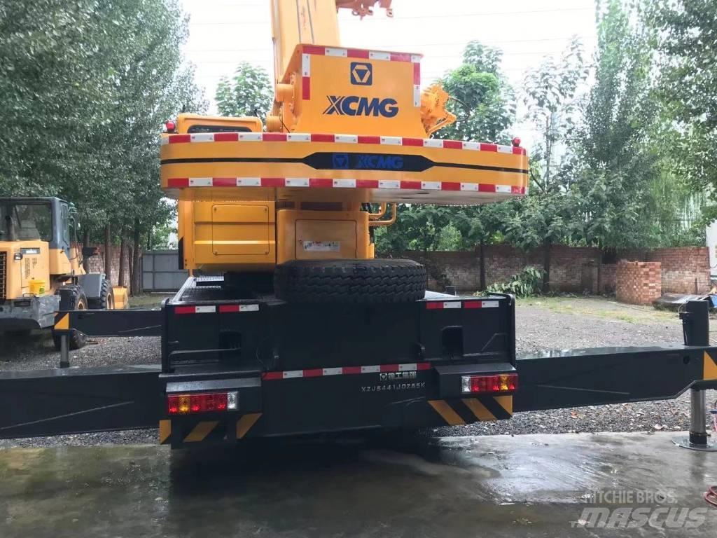 XCMG QY50KC Visurgājēji celtņi