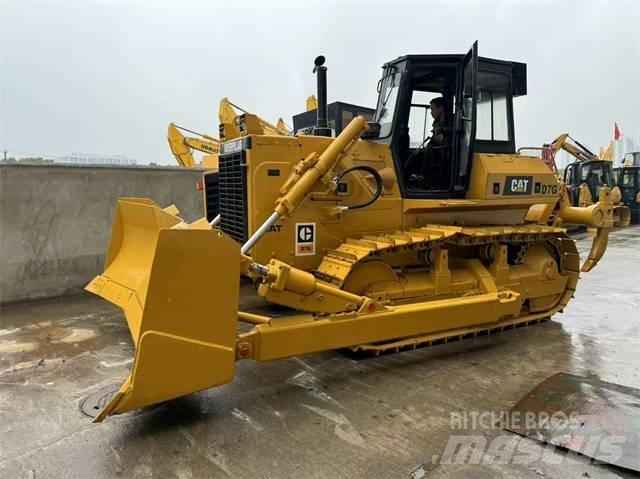 CAT D 7 G Kāpurķēžu buldozeri
