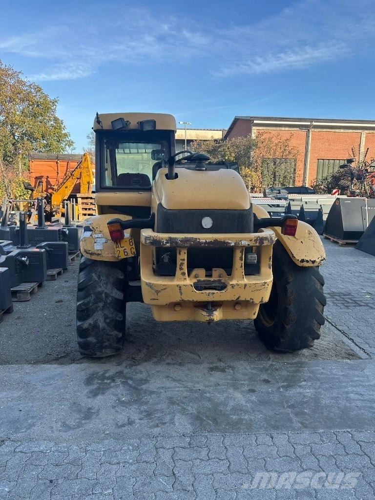 New Holland LM 640 Lauksaimniecības pacēlāji