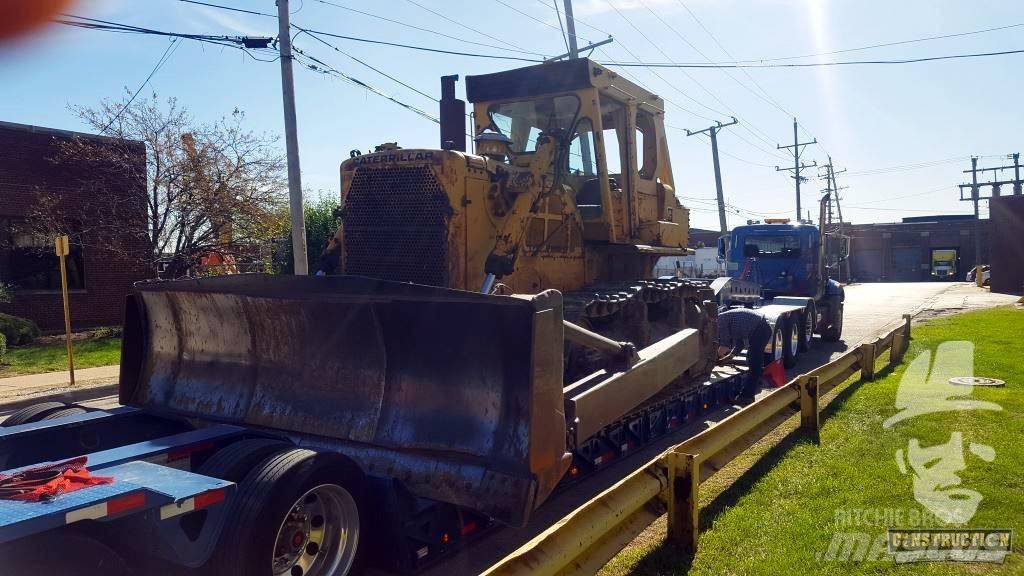 CAT D 8 K Kāpurķēžu buldozeri