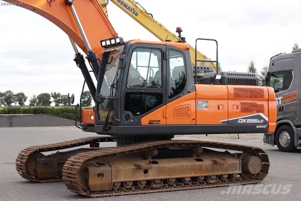 Doosan DX255LC-7 Kāpurķēžu ekskavatori