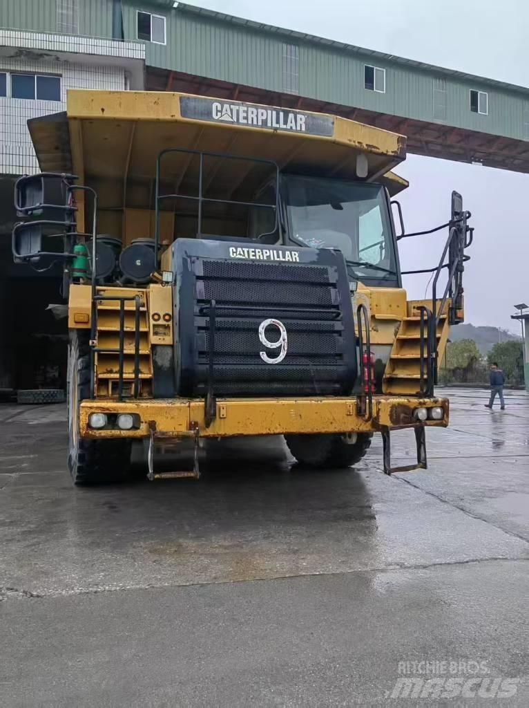 CAT 777E Artikulētie pašizgāzēji