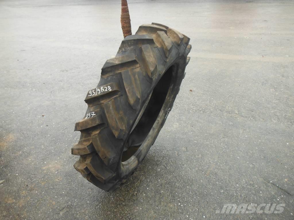 Michelin 9.5/9R28 Riepas, riteņi un diski