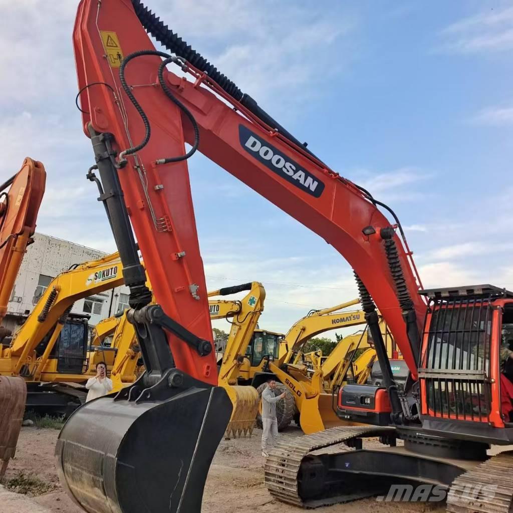 Doosan DX 300LC -9C Kāpurķēžu ekskavatori