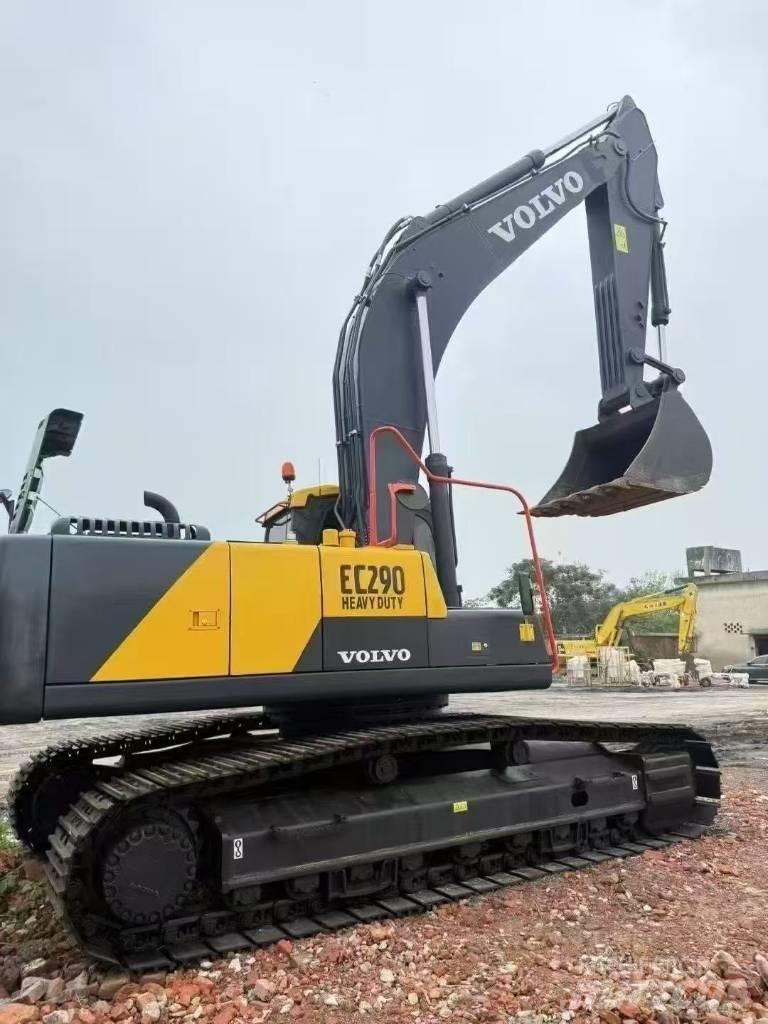 Volvo 290 Kāpurķēžu ekskavatori