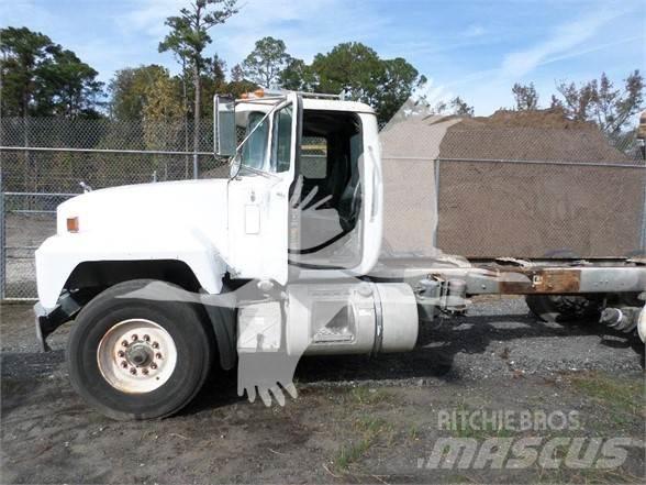 Mack DM600 Būvniecība- Citi