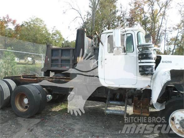 Mack RD600 Būvniecība- Citi