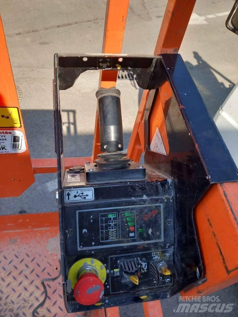 JLG 4045R Šķerveida pacēlāji