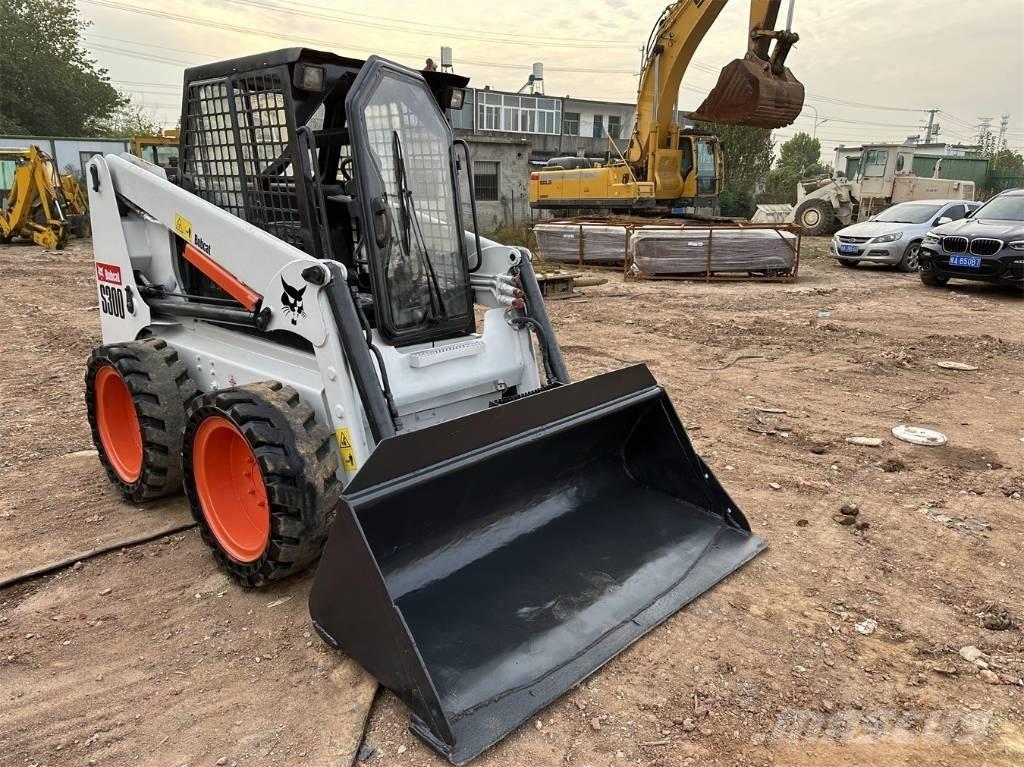 Bobcat S 300 Lietoti riteņu kompaktiekrāvēji