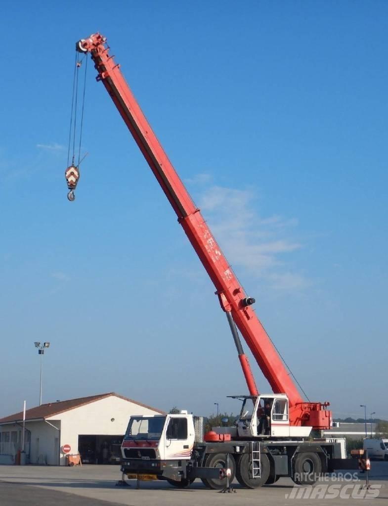 Grove GMK 3050 Visurgājēji celtņi
