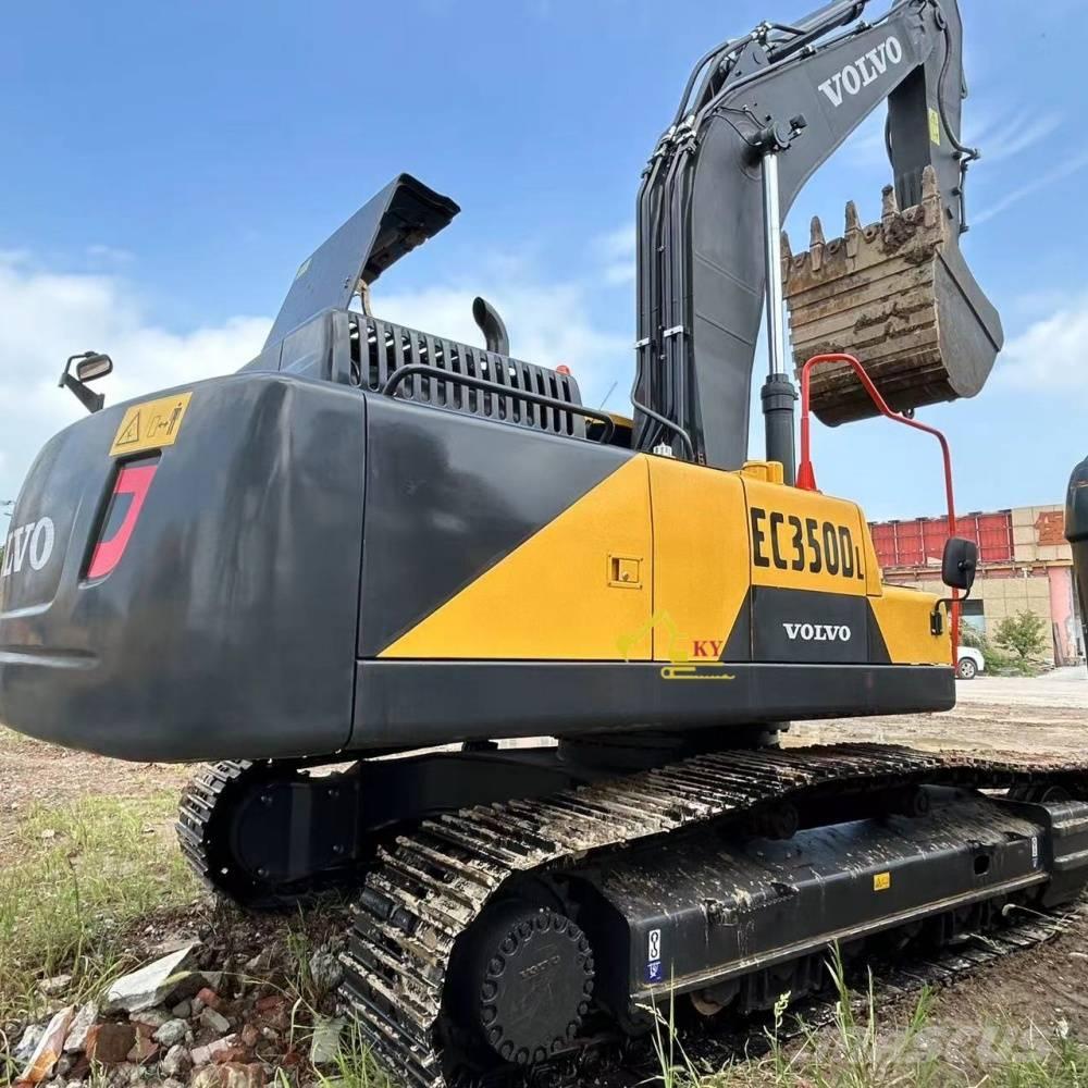 Volvo 350 Kāpurķēžu ekskavatori