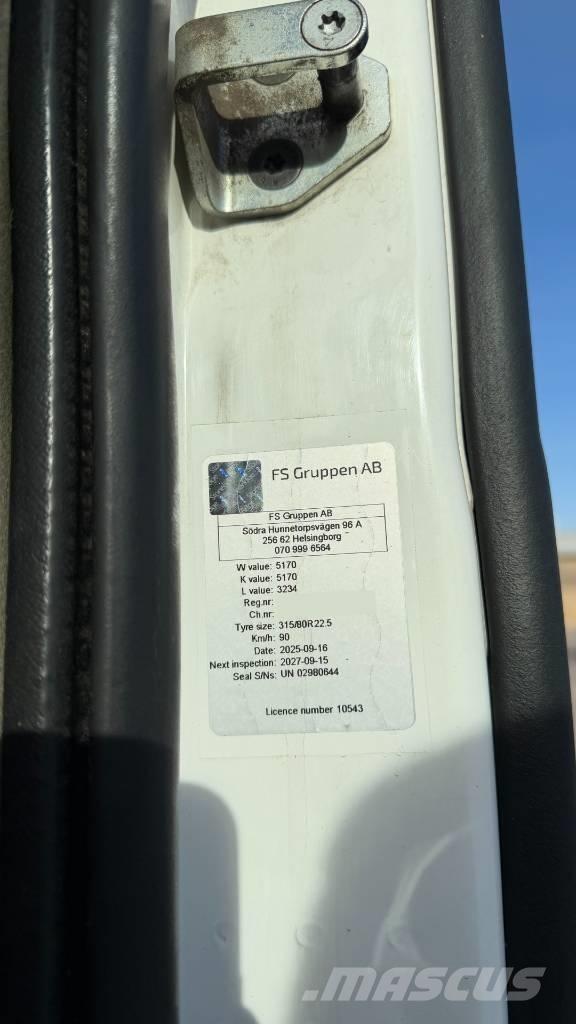 Volvo FM 10 Smagās mašīnas ar celtni