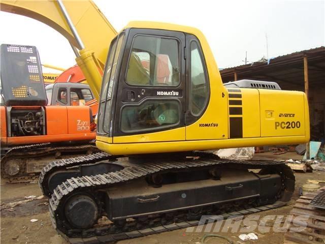 Komatsu PC 200 Kāpurķēžu ekskavatori