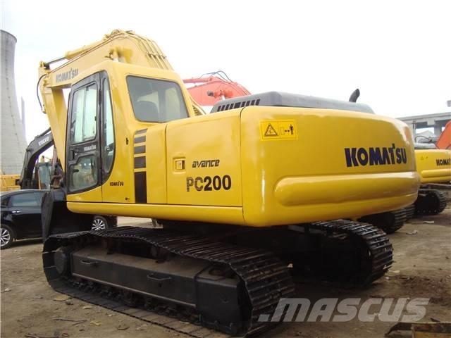 Komatsu PC 200 Kāpurķēžu ekskavatori