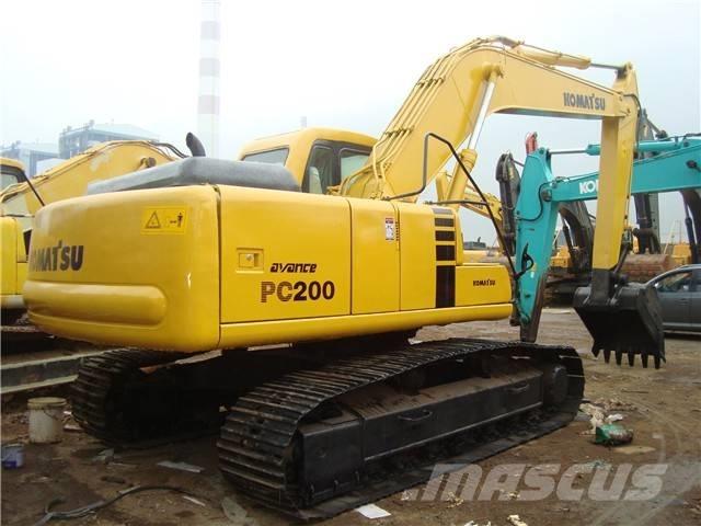 Komatsu PC 200 Kāpurķēžu ekskavatori