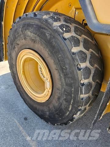 CAT 962 H Iekrāvēji uz riteņiem