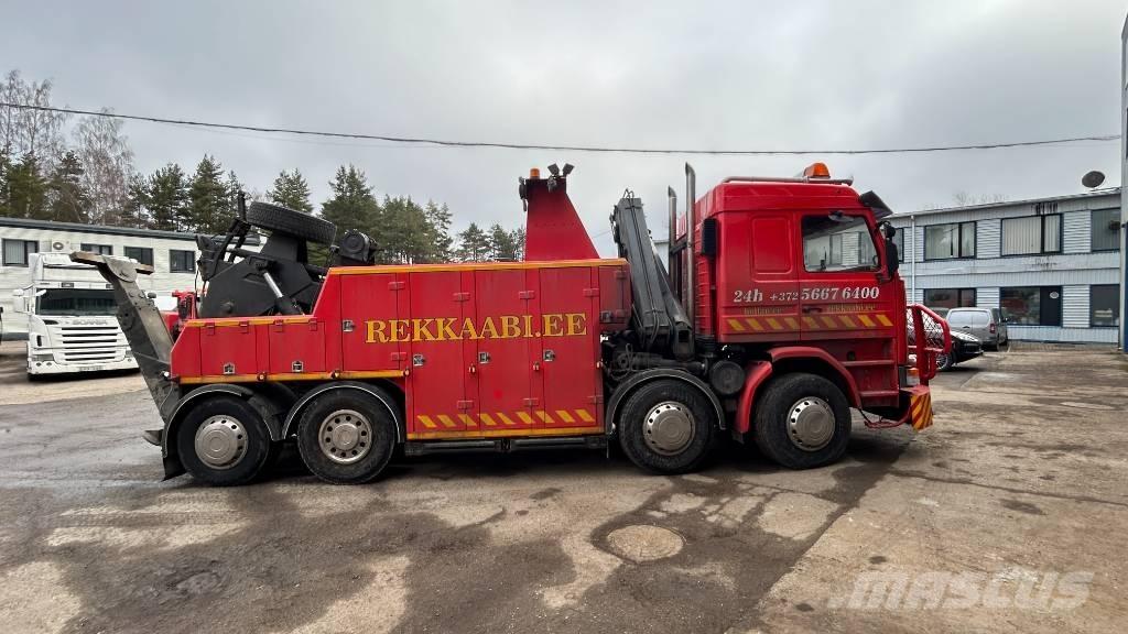 Scania P93 8X2 Evakuators ar manipulatoru
