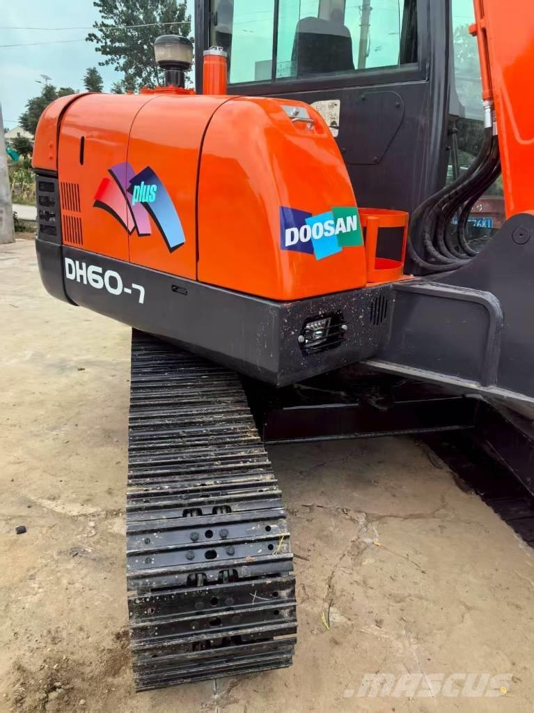 Doosan DH 60 Mini ekskavatori < 7 t
