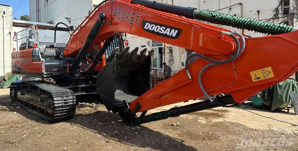Doosan DX340 Kāpurķēžu ekskavatori