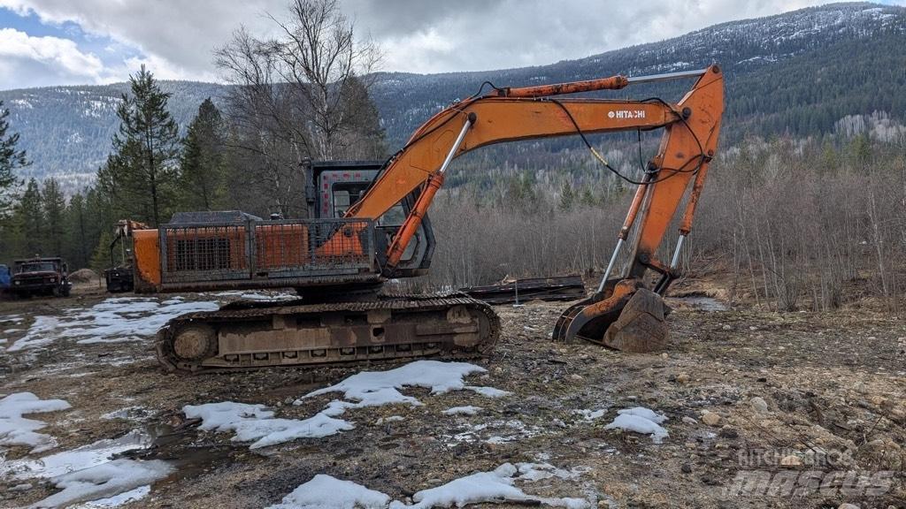 Hitachi EX 200 Kāpurķēžu ekskavatori