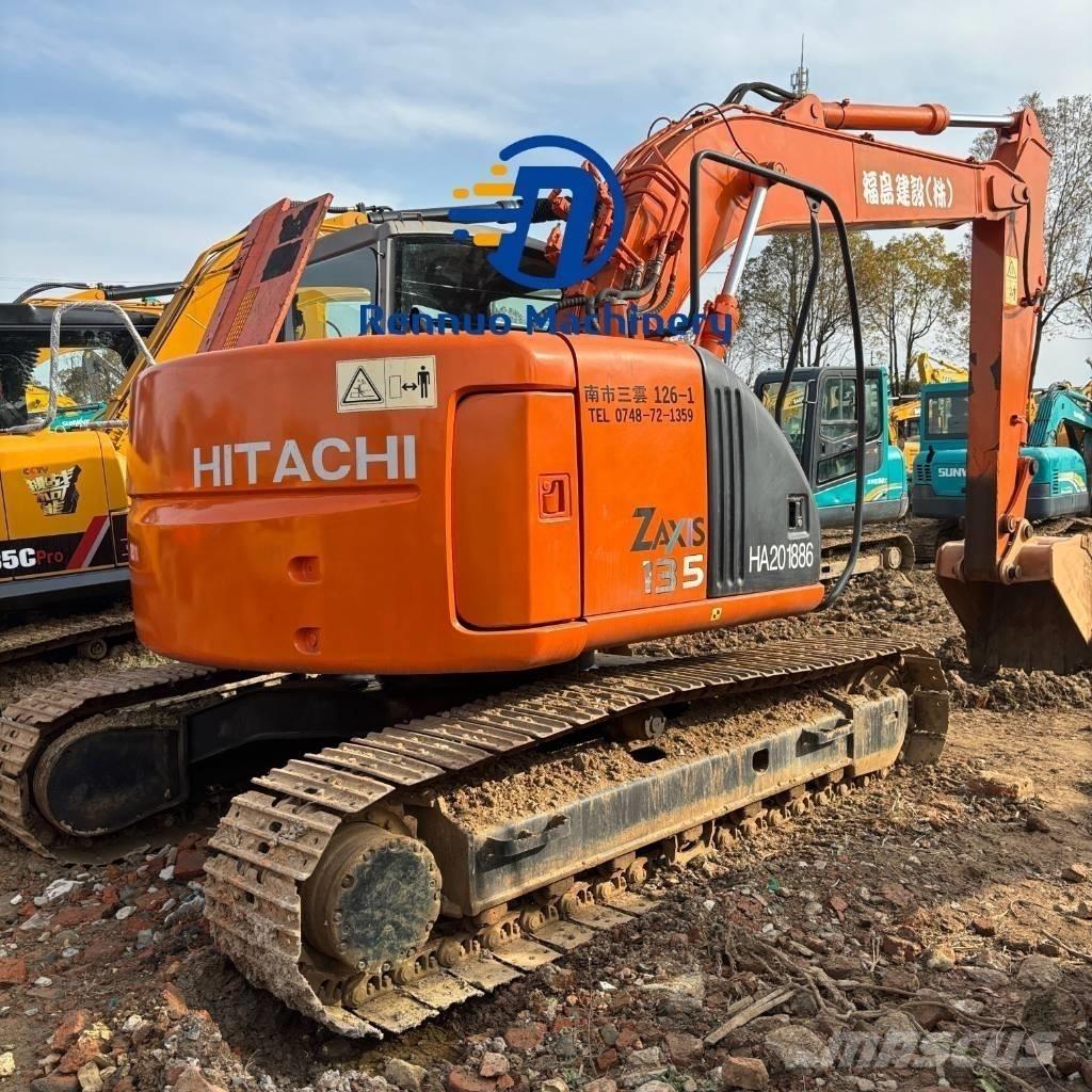Hitachi ZX 135 US Kāpurķēžu ekskavatori