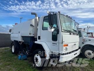 Freightliner FC 80 Ielu tīrāmās mašīnas