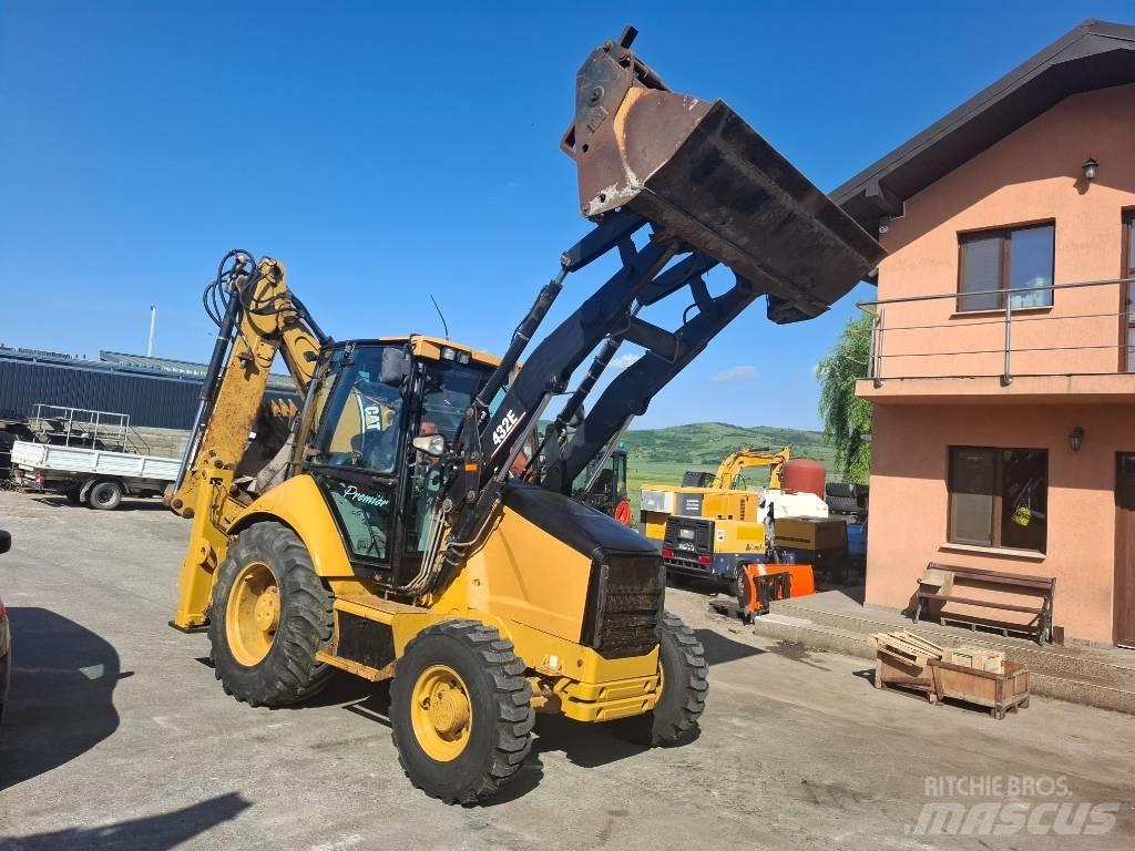 CAT 432E Ekskavatori-iekrāvēji