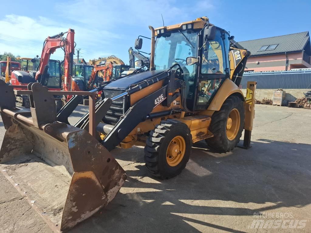 CAT 432E Ekskavatori-iekrāvēji