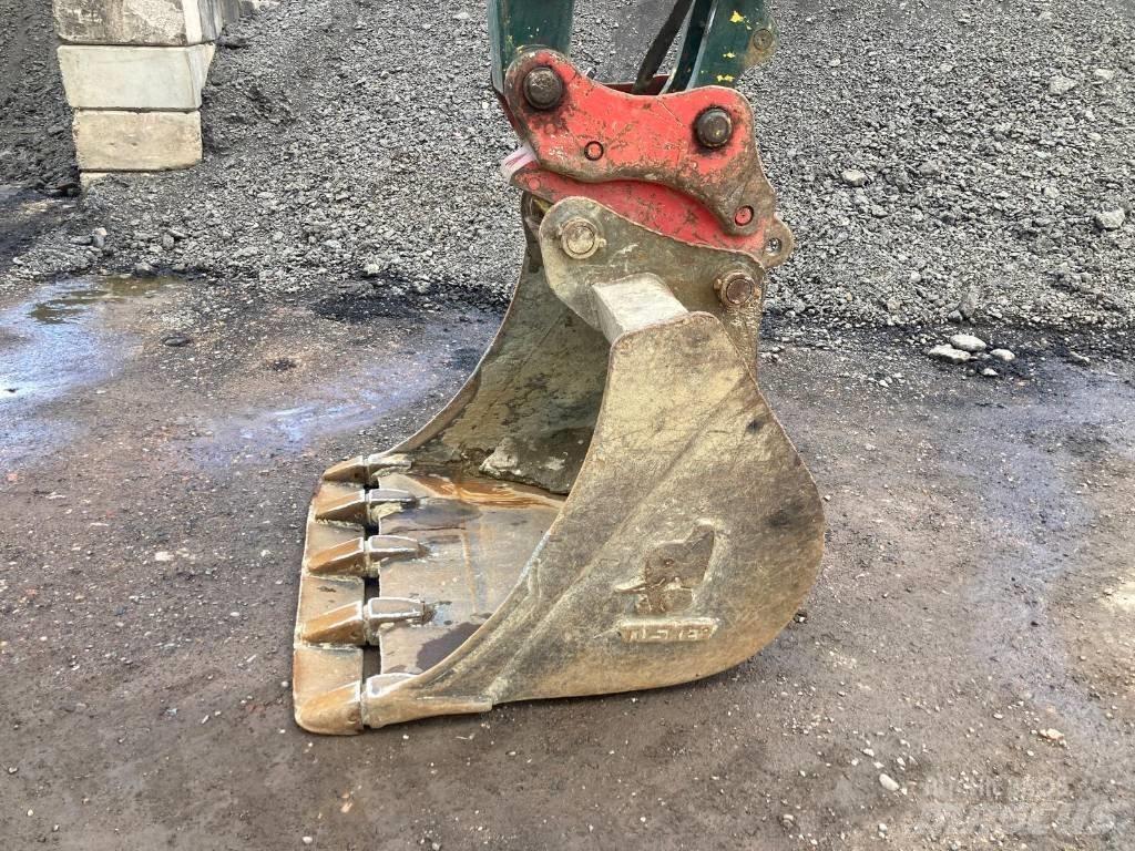 Komatsu PC138US-11 Kāpurķēžu ekskavatori
