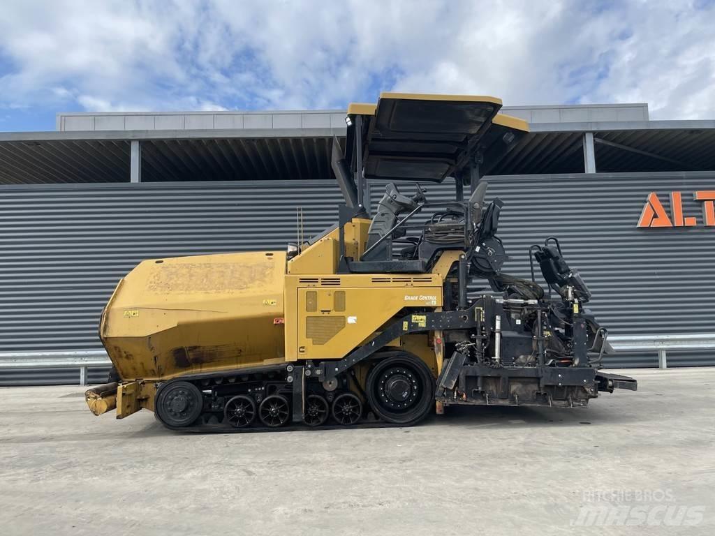 CAT AP555F Asfalta klājēji