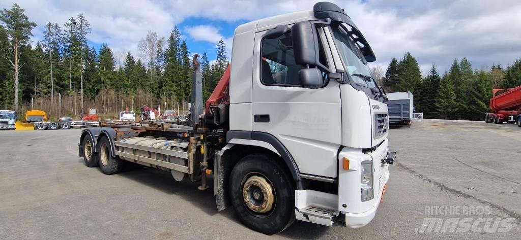 Volvo FM360 6X2*4 Treileri ar āķi