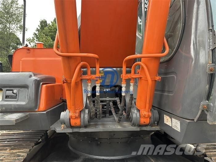 Hitachi ZX 240G Kāpurķēžu ekskavatori