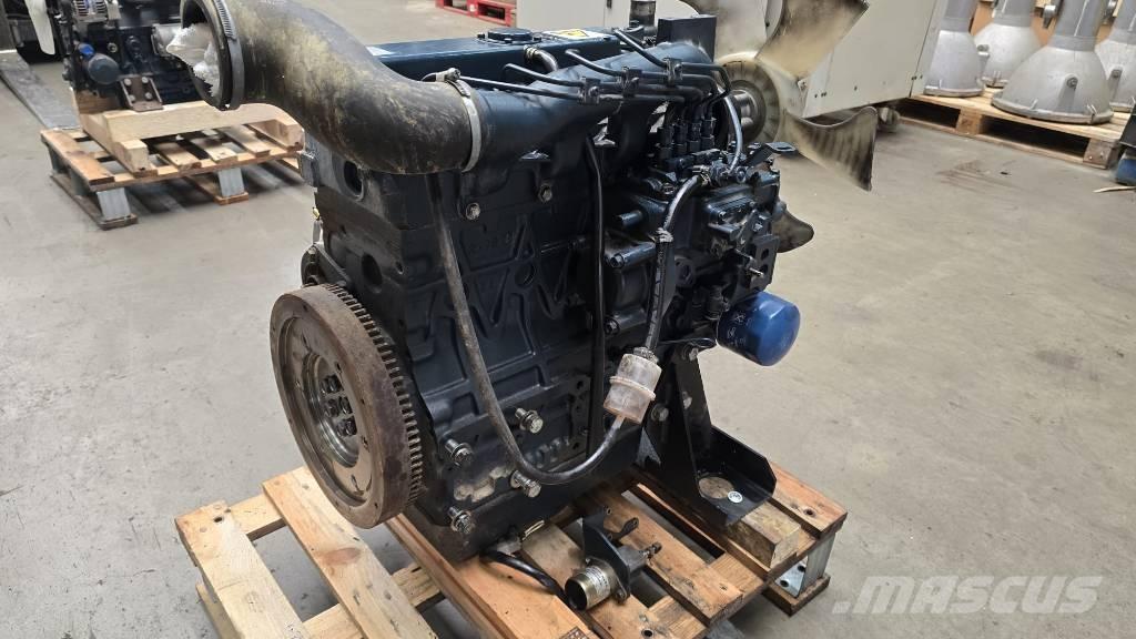 Kubota V 2203 Dzinēji