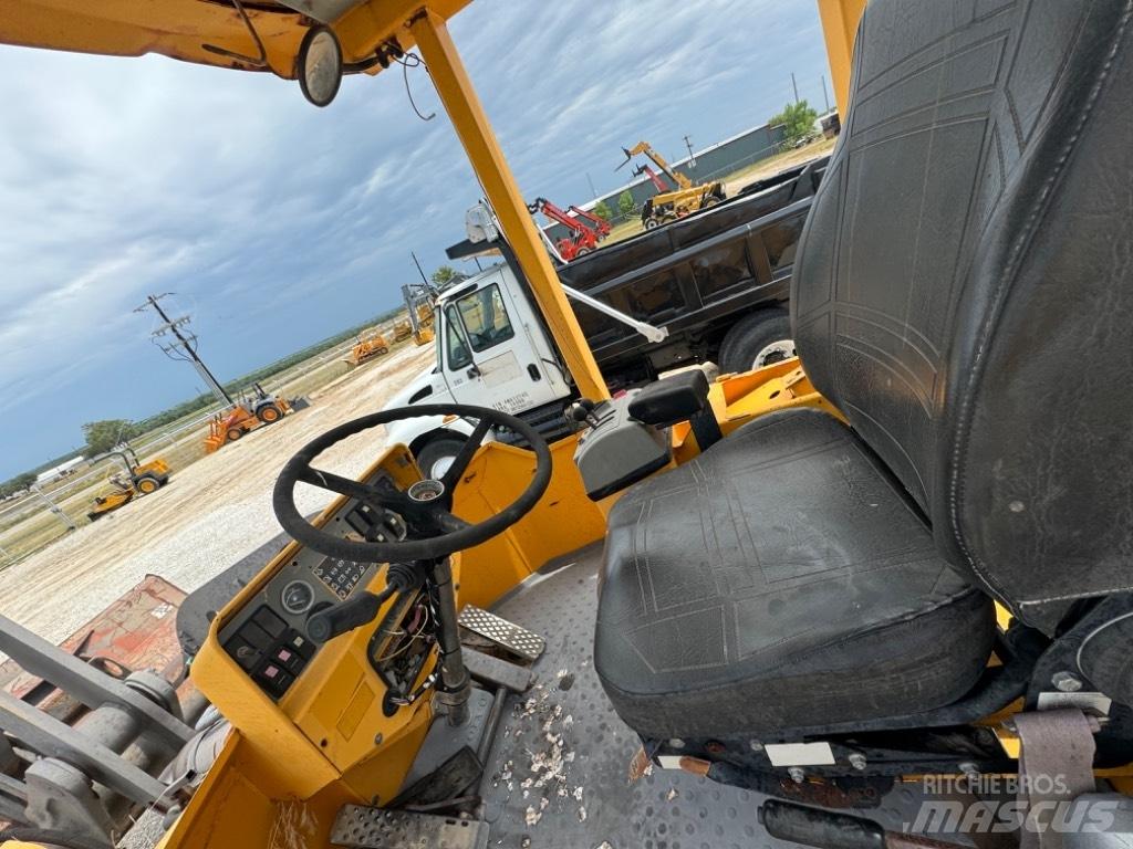 Volvo L 70 D Iekrāvēji uz riteņiem