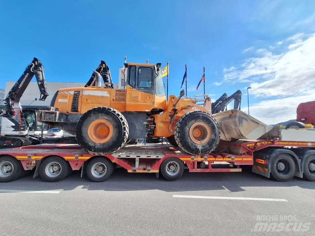Doosan DL 300 Iekrāvēji uz riteņiem