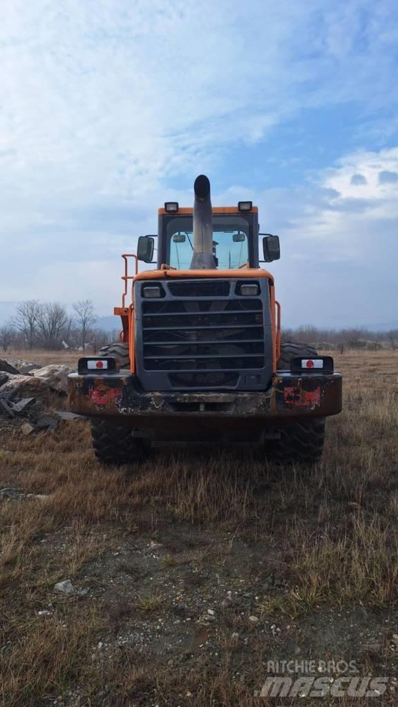 Doosan DL 300 Iekrāvēji uz riteņiem