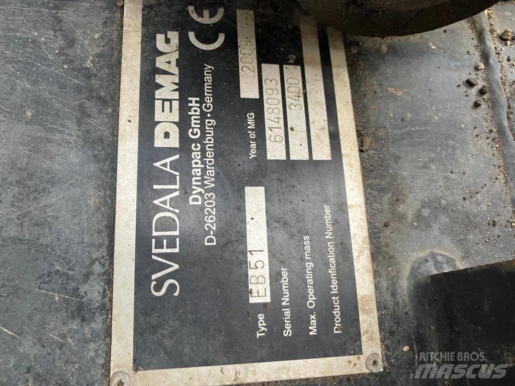 Demag DF 115 C Asfalta klājēji