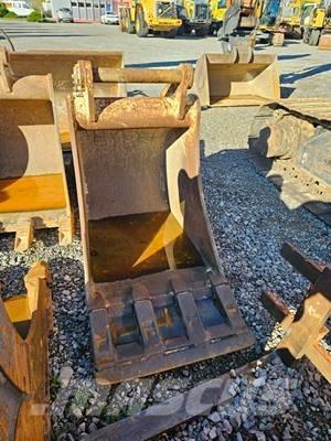 CAT M 322 D Ekskavatori uz riteņiem